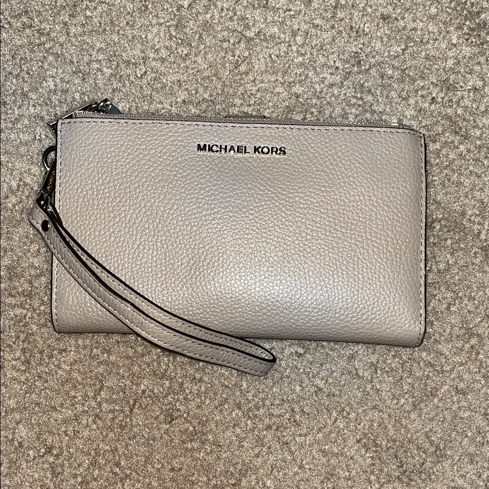 Michael Kors Pebble Leather Wristlet
